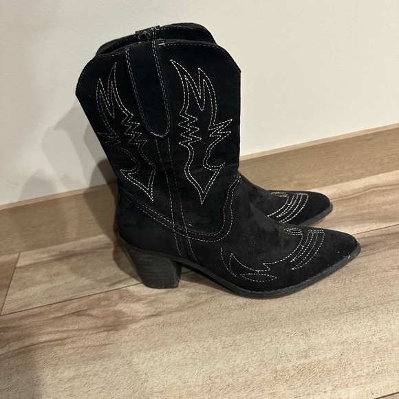 Shibever Shoes - Black Heeled Western Boots